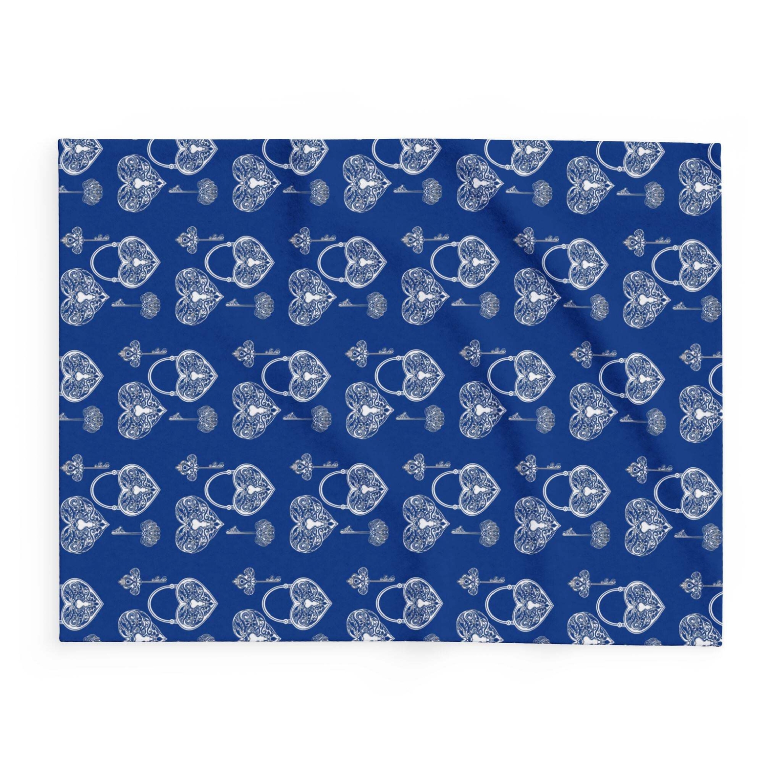 Cozy Heart Pattern Fleece Blanket - Perfect Gift for Loved Ones - Image 2