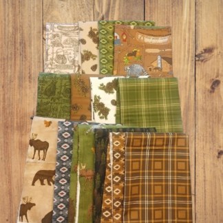 14 Fat Quarters - Assorted Pine Grove Wildlife Fat Quarter Bundle